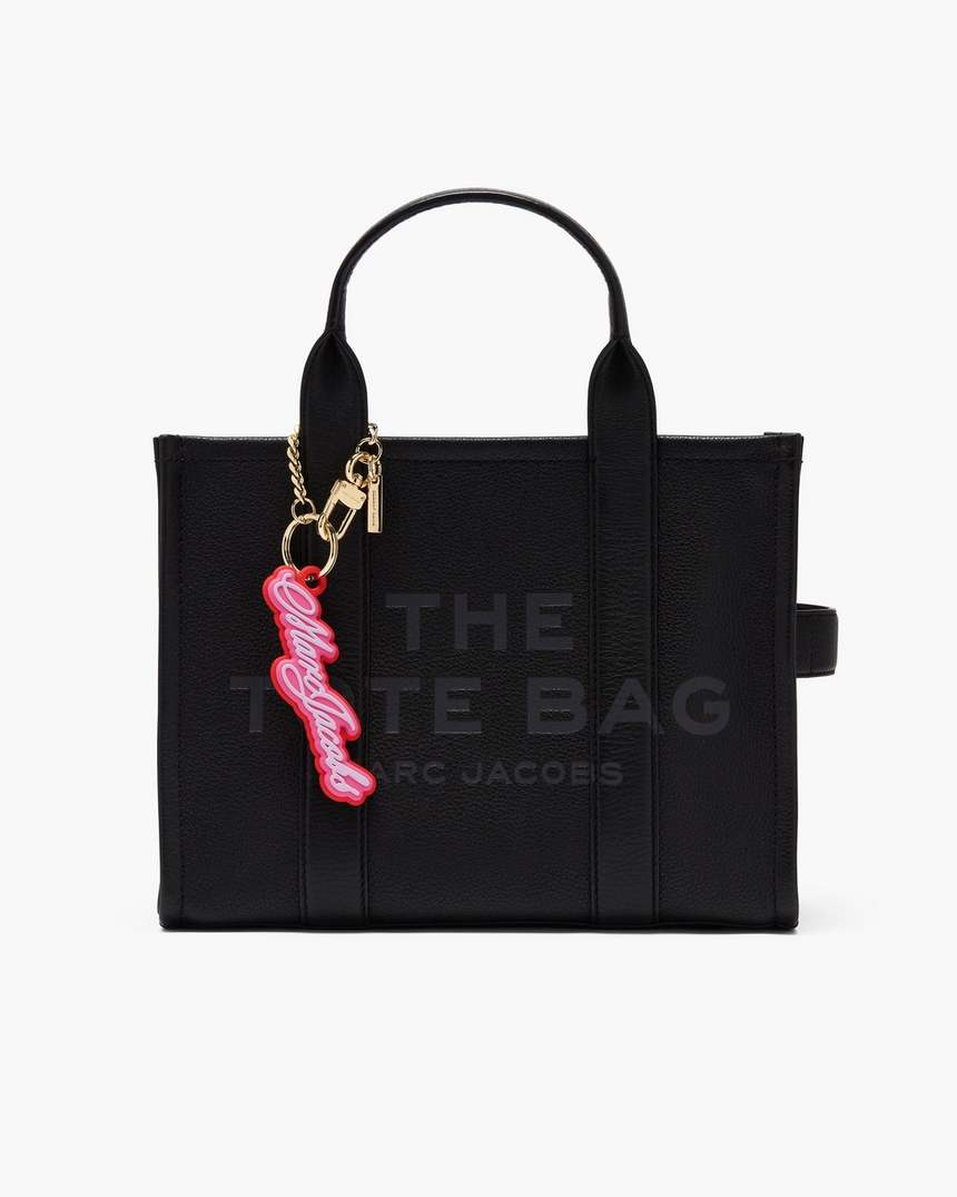 pingente para bolsa com logo em cursiva