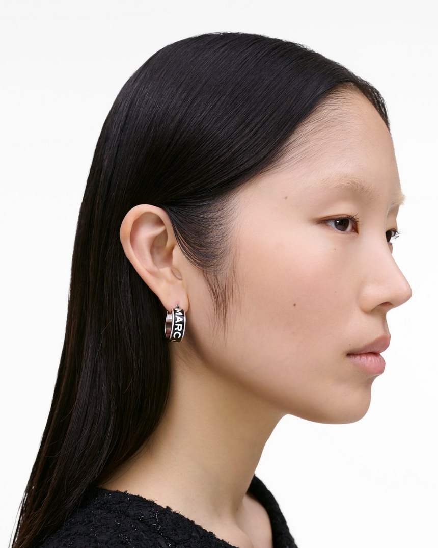 os brincos de argola marc jacobs