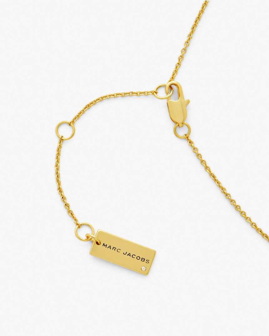 colar com pingente de botão