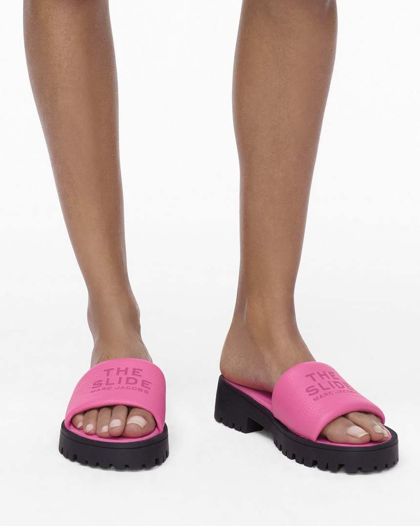 o chinelo com sola tratorada