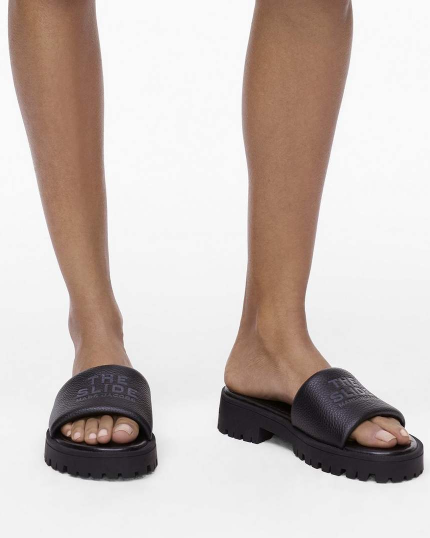 o chinelo com sola tratorada