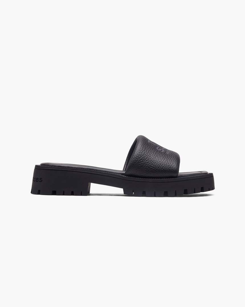 o chinelo com sola tratorada