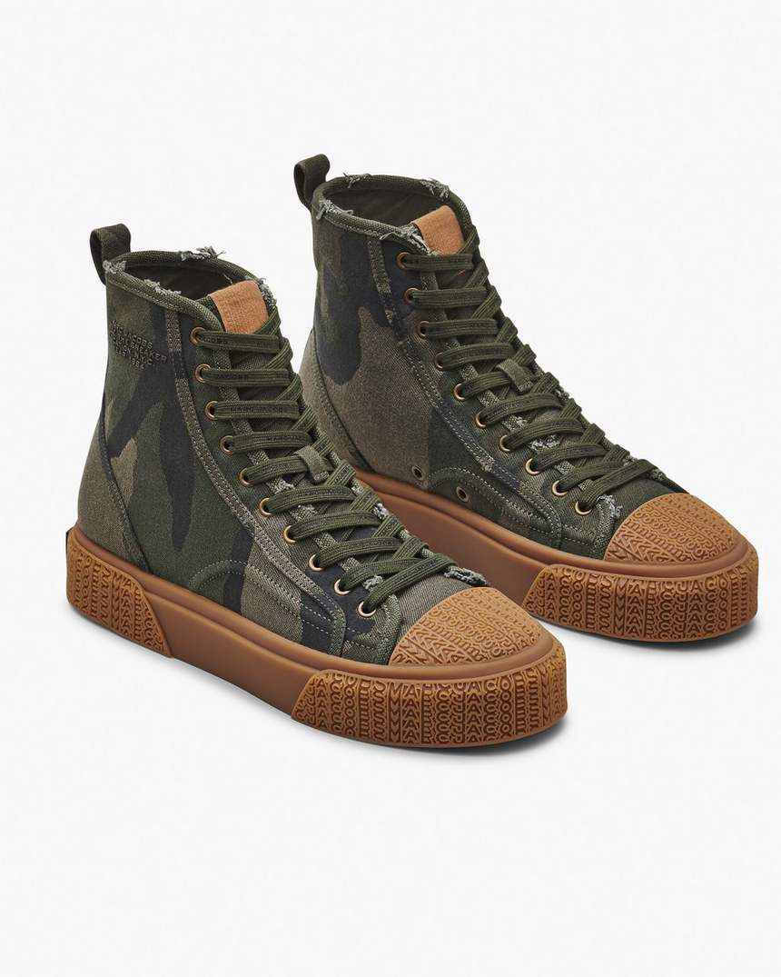 tênis de cano alto com estampa camuflada em jacquard