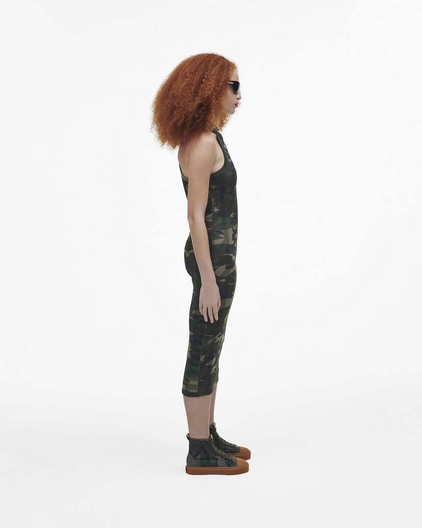 tênis de cano alto com estampa camuflada em jacquard