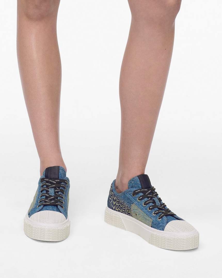 o tênis de jeans desconstruído