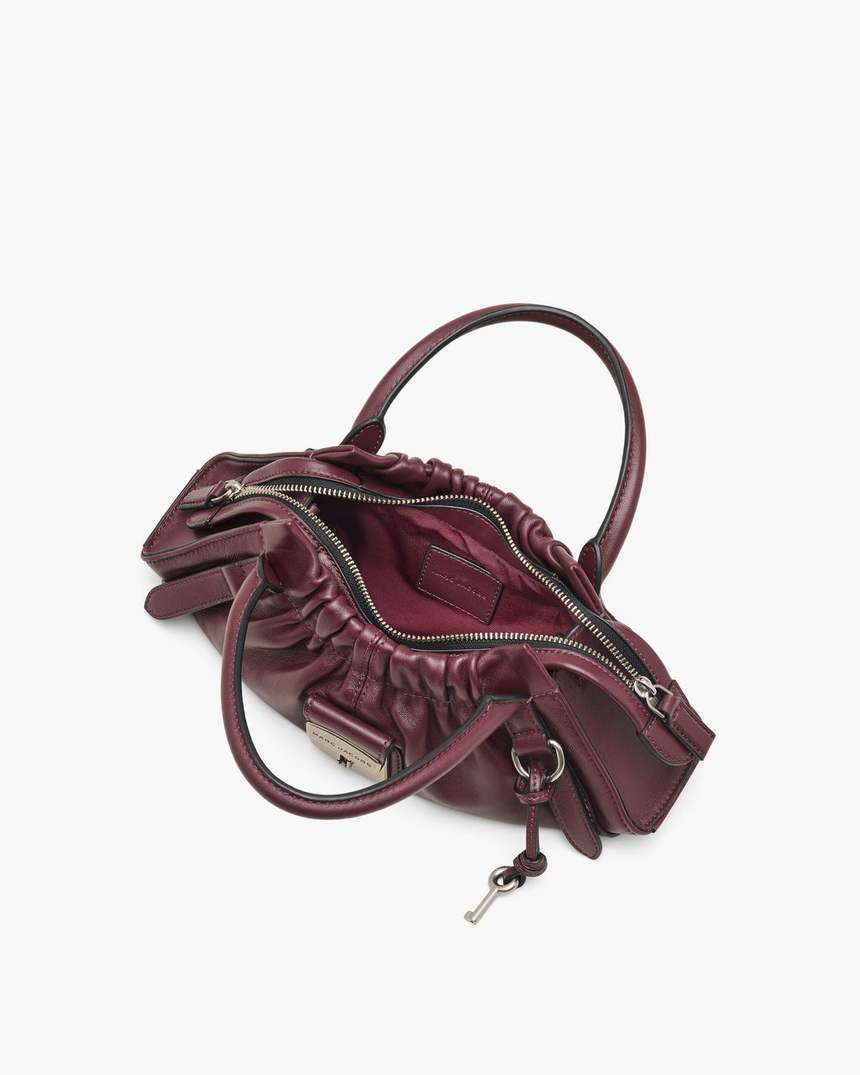 a pequena bolsa cristina