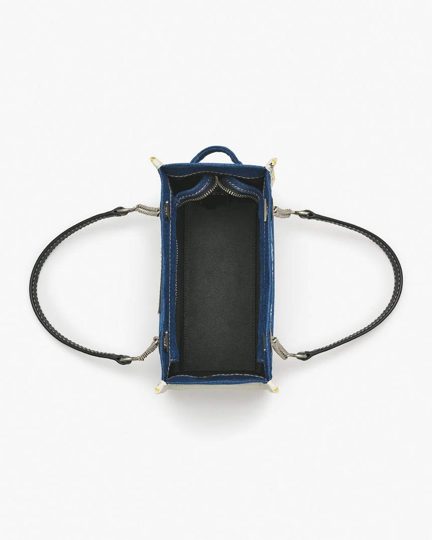bolsa tote pequena com corrente em jeans